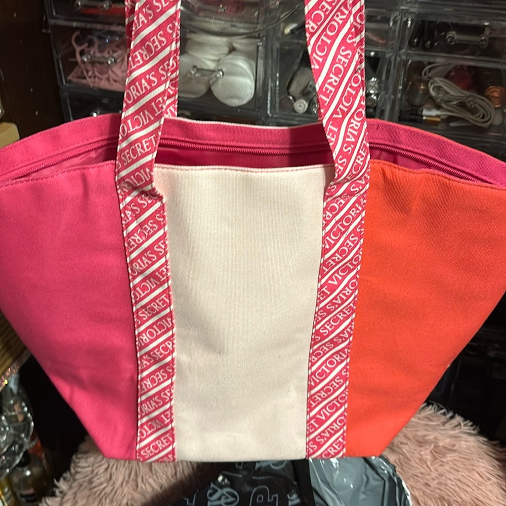 Victoria’s Secret tote bag and pink